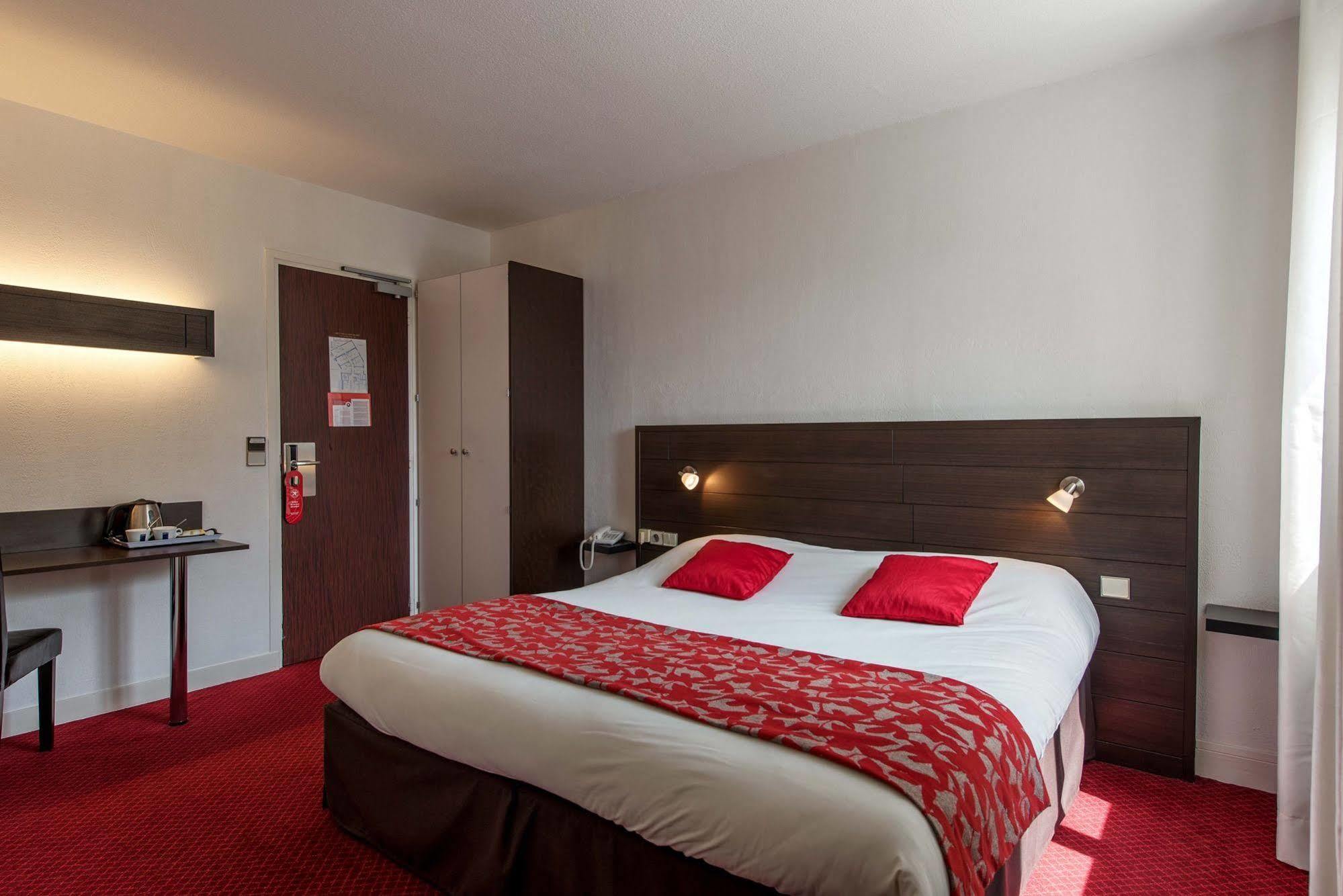 The Originals City, Hotel Du Chateau, Pontivy Esterno foto